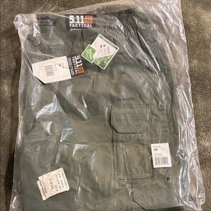 5.11 Tactical Men's TDU Green Shorts 40
Brand New 9.5”Taclite Pro